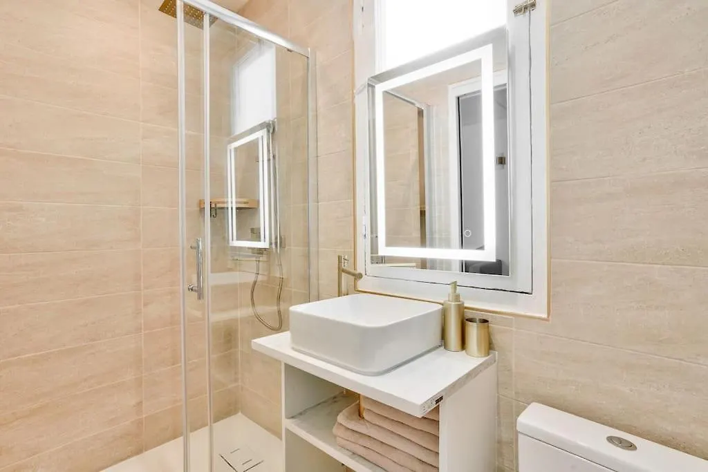 Charmant Appartement A Montmartre-Sacre Coeur Paris Apartment